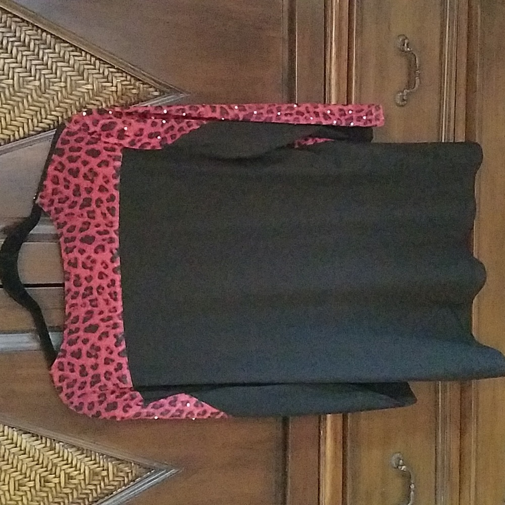 Beautiful Blouse - Picture 3 of 4